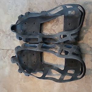 Rubber shoe slip on traction things